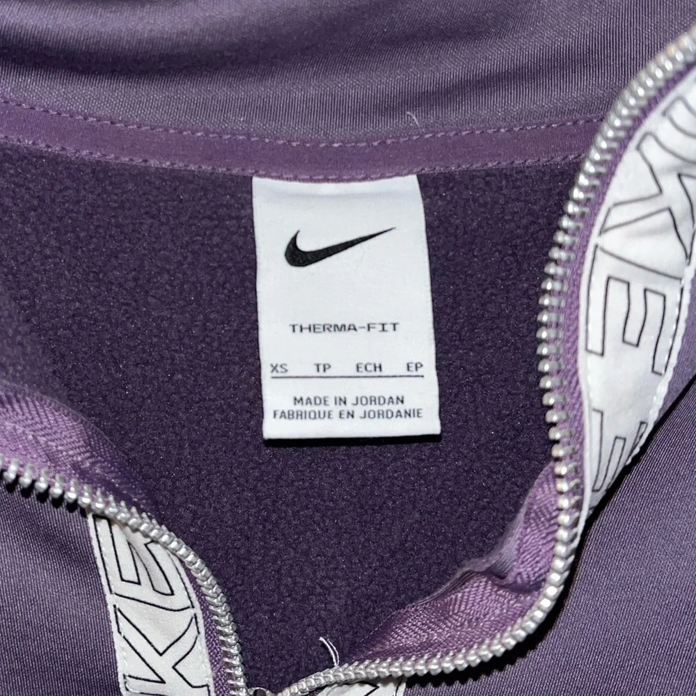 Nike‎ Therma-FIT Womens Half Zip Pullover Sweatshirt Purple XS Mock Neck Logo